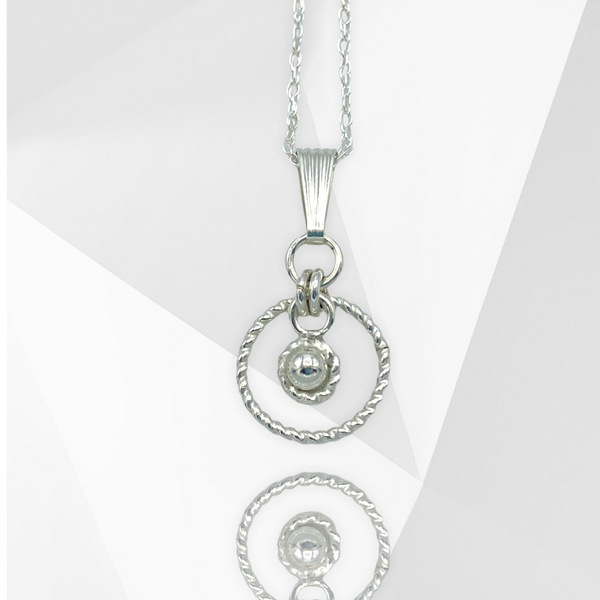 Classic Loop Pendant